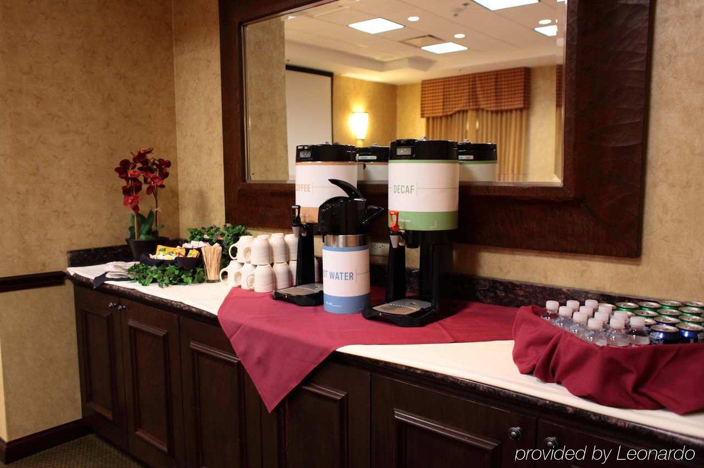 Hilton Garden Inn Denver Хайлендс Ранч Ресторант снимка